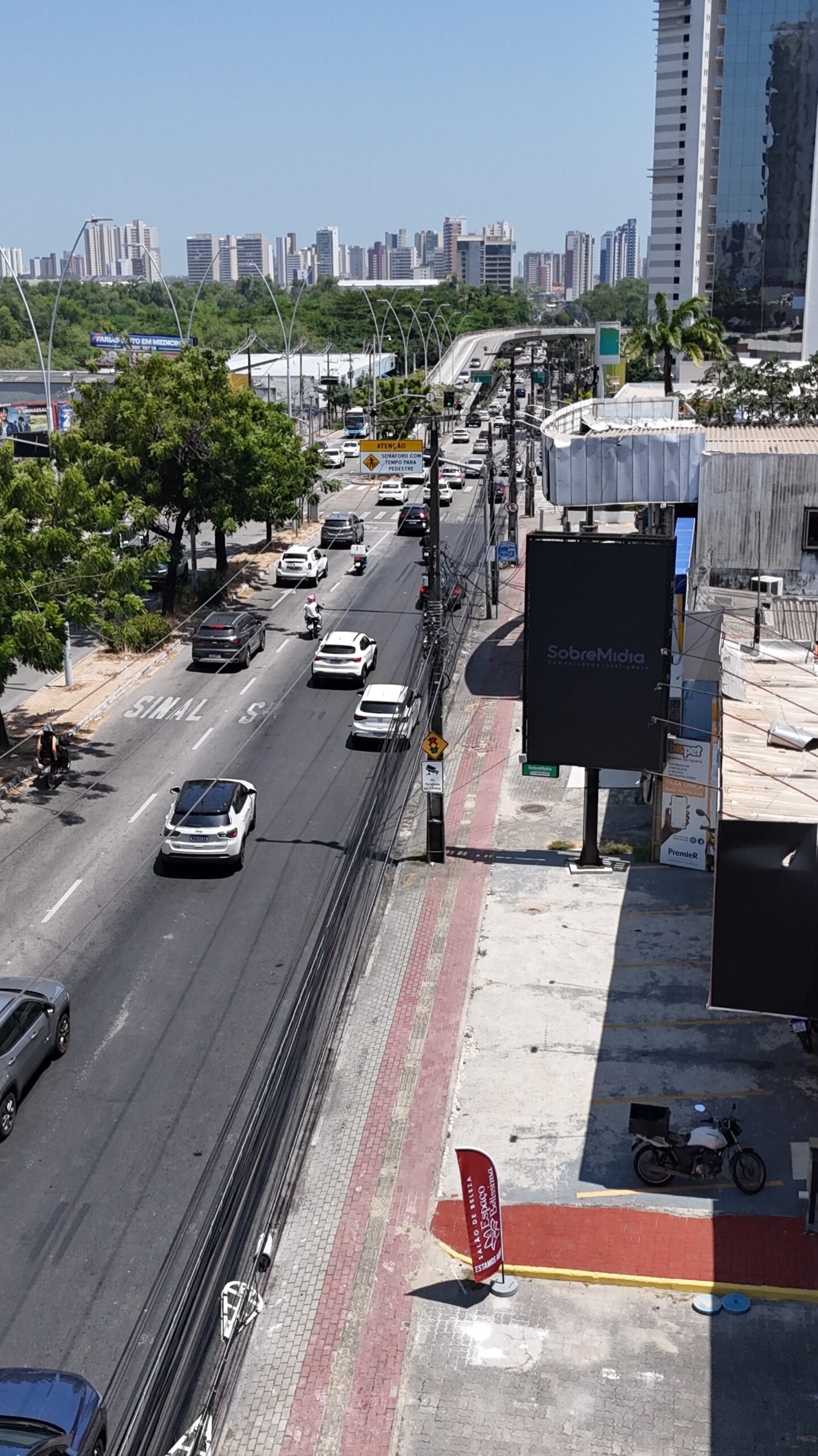 Av. Eng. Santana Jr.