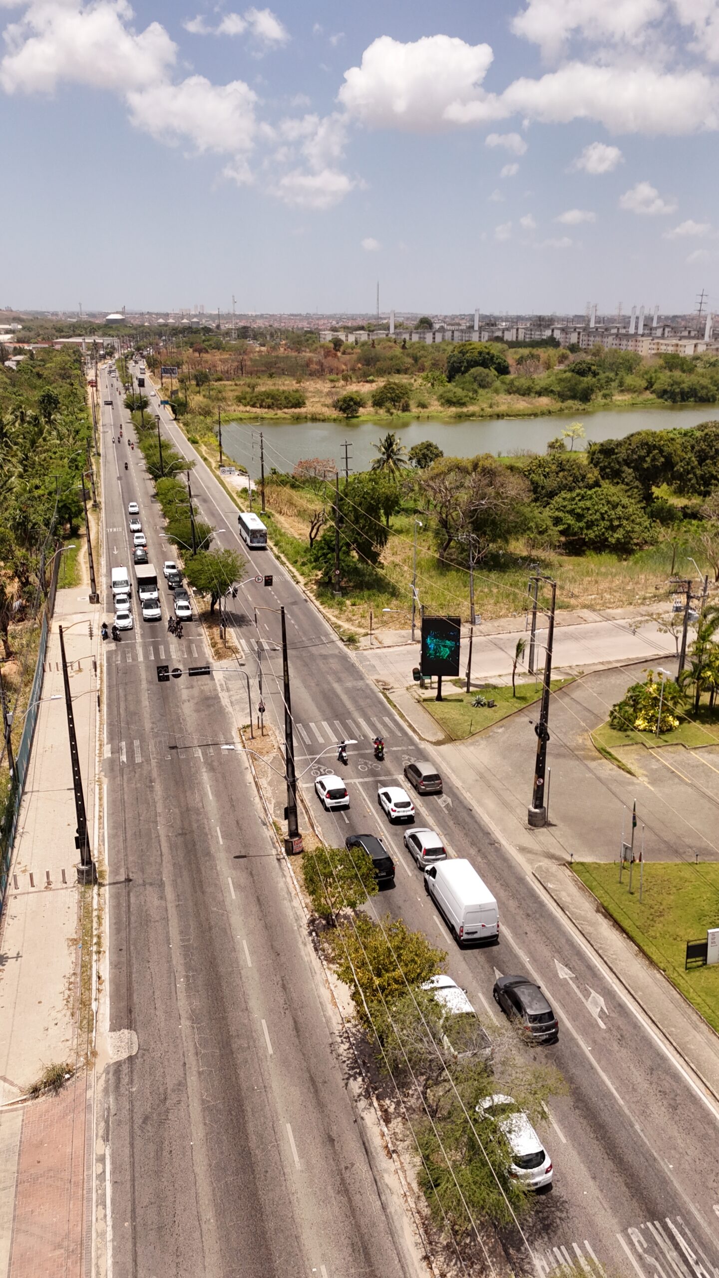 Av. Pres. Costa e Silva